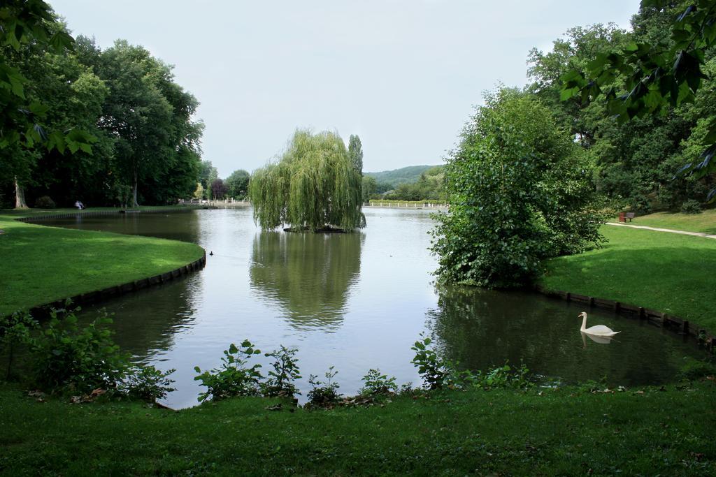 Au Bord Du Lac Hotel Saint-Rémy-lès-Chevreuse Eksteriør billede
